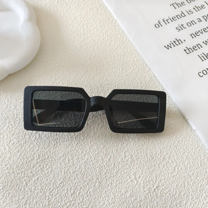 Sweet Simple Style Solid Color Resin Square Full Frame Glasses display picture 6