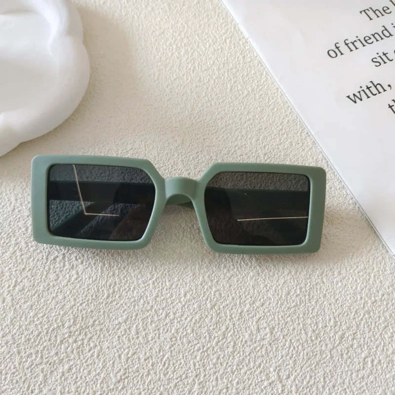 Sweet Simple Style Solid Color Resin Square Full Frame Glasses display picture 9