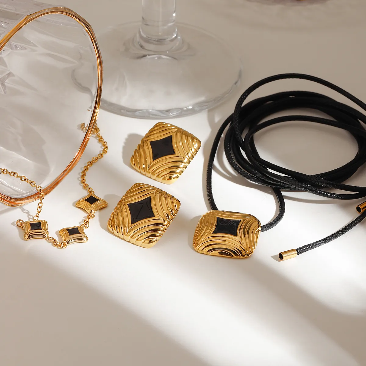 Basic Classic Style Commute Geometric 316 Stainless Steel  Women's Bracelets Earrings Necklace display picture 8