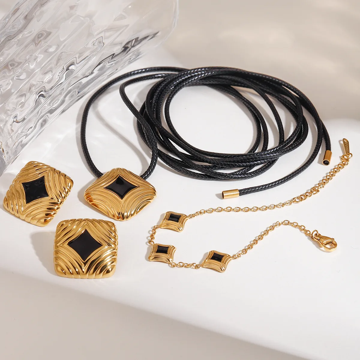 Basic Classic Style Commute Geometric 316 Stainless Steel  Women's Bracelets Earrings Necklace display picture 6