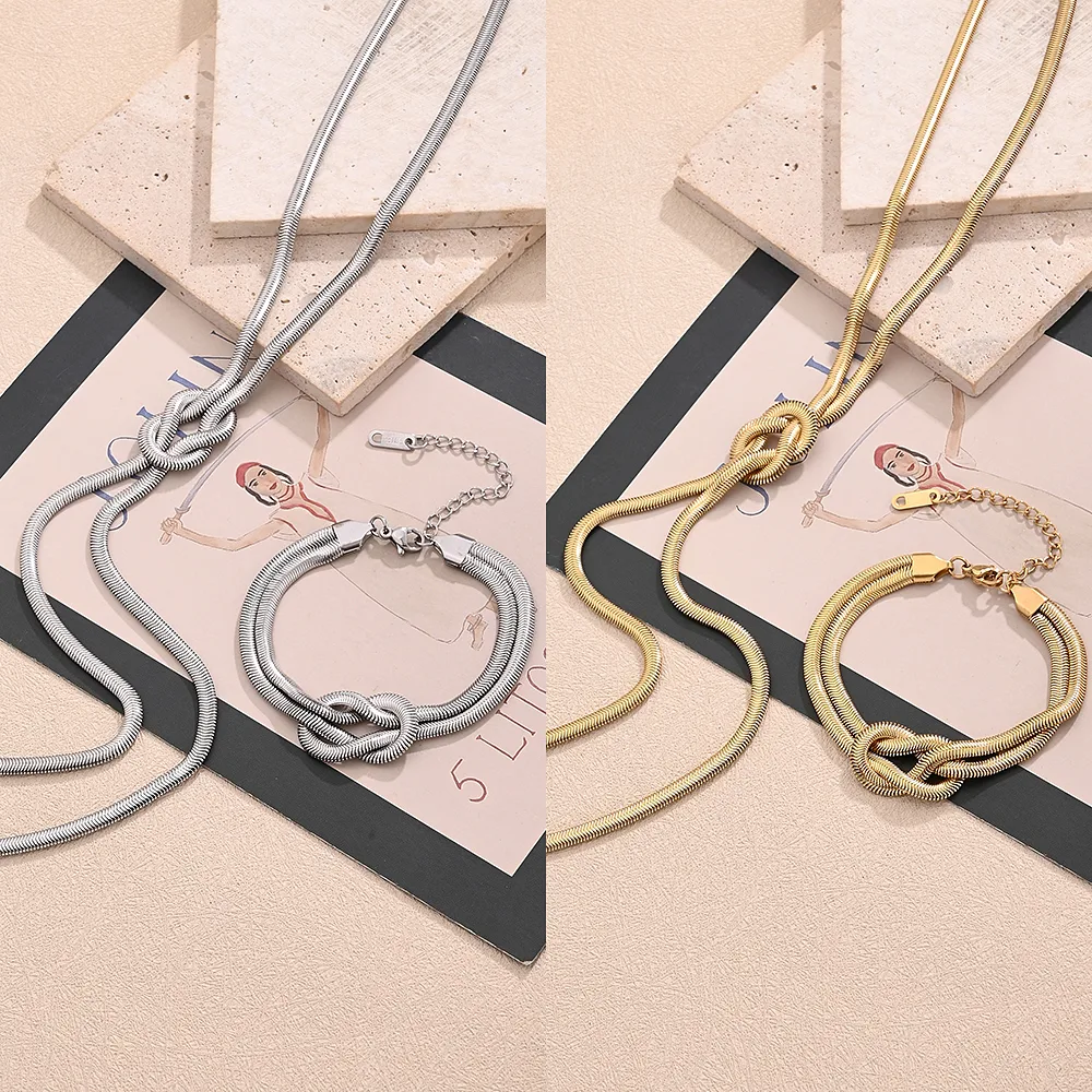 Casual Modern Style Streetwear Simple Solid Color Knot Stainless Steel Polishing Plating 18K Gold Plated Women's Bracelets Necklace Jewelry Set display picture 1