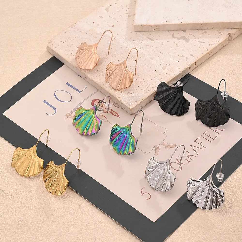 1 Pair/Package Casual Modern Style Simple Style Leaf Handmade Polishing Plating 304 Stainless Steel 18K Gold Plated Colorful Plating Rose Gold Plated Earrings display picture 1