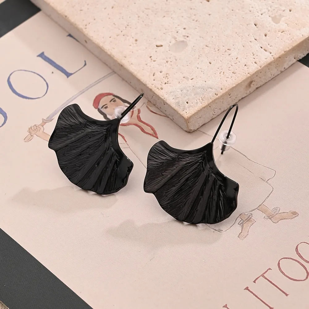 1 Pair/Package Casual Modern Style Simple Style Leaf Handmade Polishing Plating 304 Stainless Steel 18K Gold Plated Colorful Plating Rose Gold Plated Earrings display picture 5