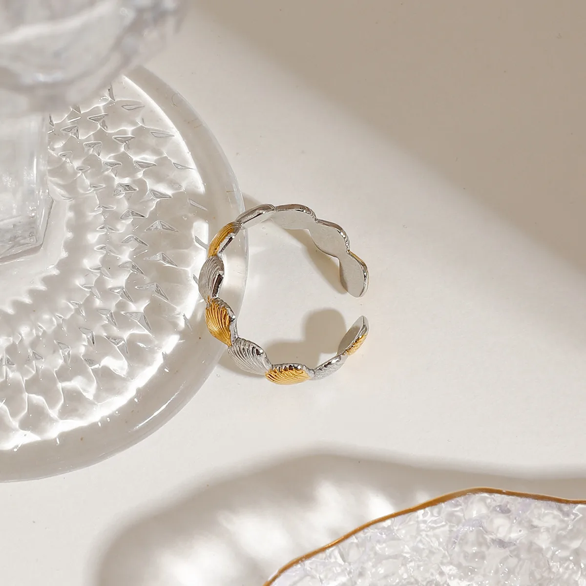 Elegant Simple Style Geometric 304 Stainless Steel Plating Inlay Zircon 18K Gold Plated Women's Rings display picture 5