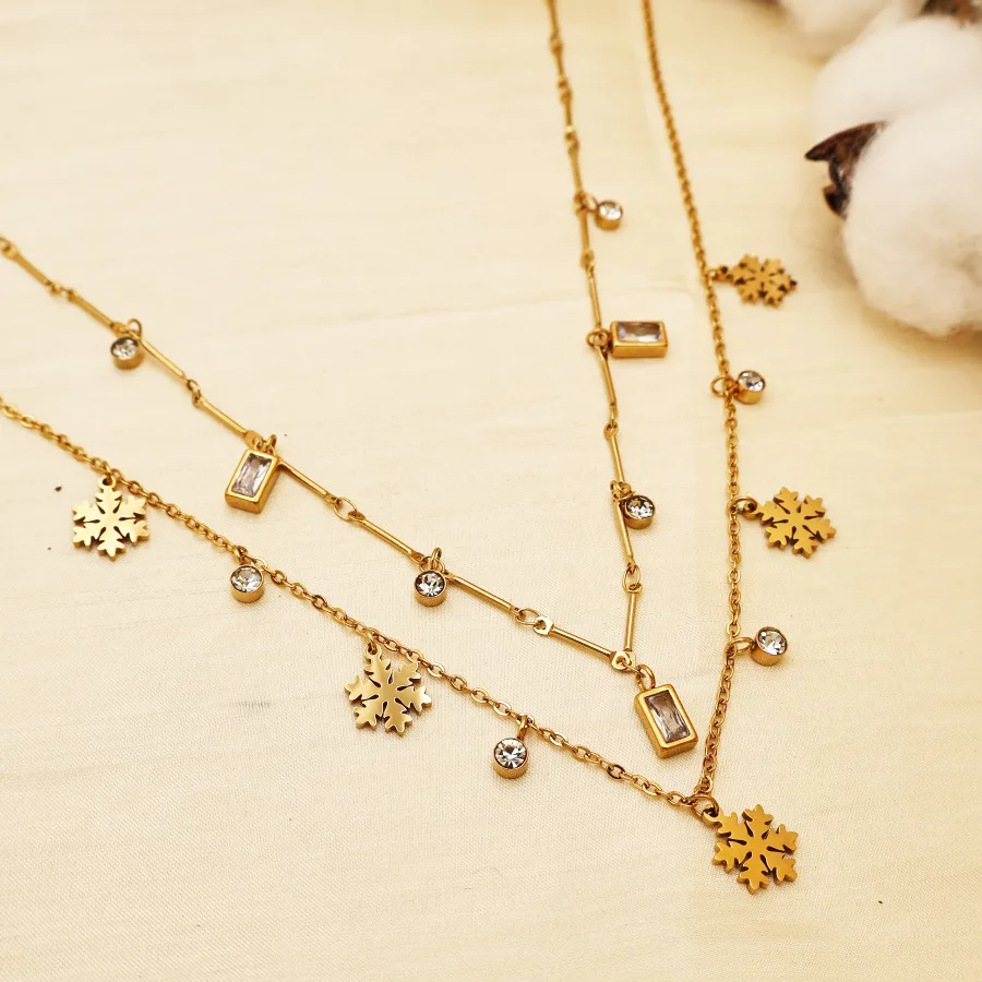 Retro Classic Style Snowflake 304 Stainless Steel Polishing Plating Zircon 18K Gold Plated Women's Multi Charms Necklace display picture 6