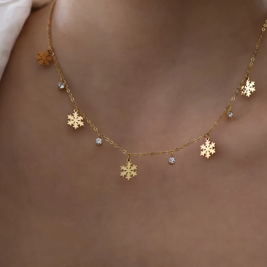 Retro Classic Style Snowflake 304 Stainless Steel Polishing Plating Zircon 18K Gold Plated Women's Multi Charms Necklace display picture 7