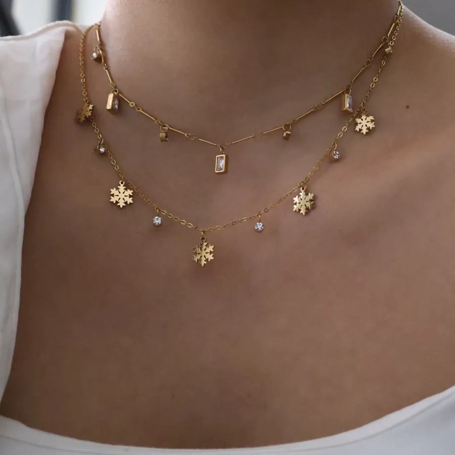 Retro Classic Style Snowflake 304 Stainless Steel Polishing Plating Zircon 18K Gold Plated Women's Multi Charms Necklace display picture 10