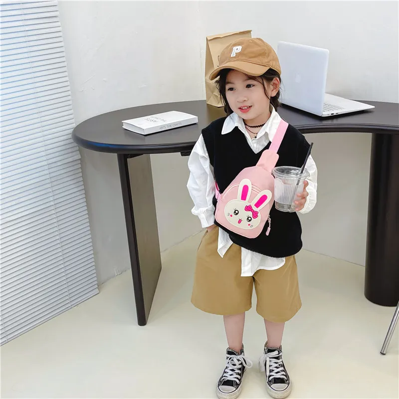 Girl'S Nylon Animal Cartoon Cute Oval Zipper Fanny Pack display picture 96