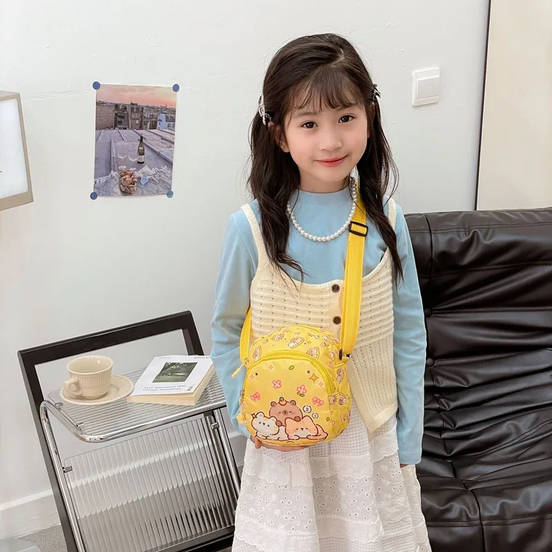 Kid'S Nylon Cartoon Capybara Cute Square Zipper Crossbody Bag display picture 13