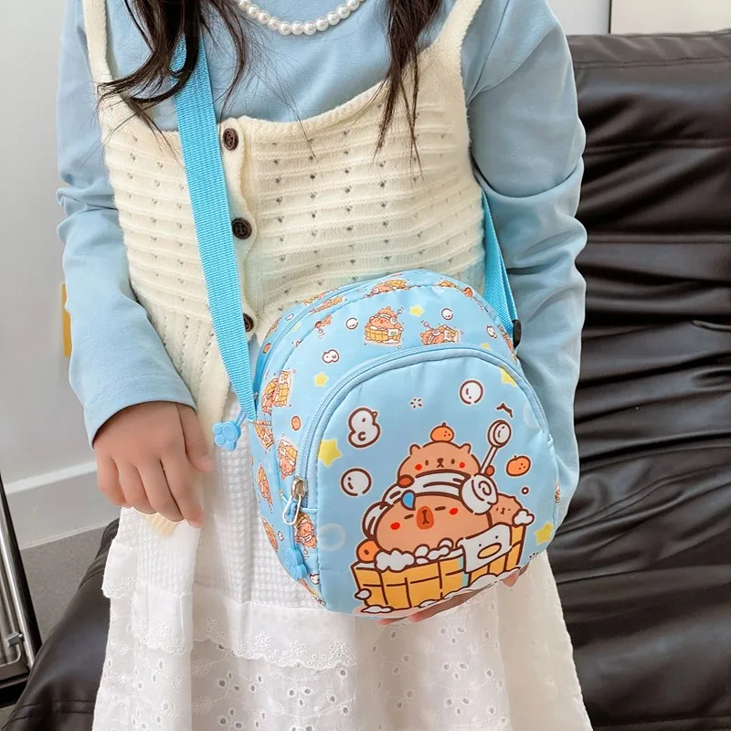 Kid'S Nylon Cartoon Capybara Cute Square Zipper Crossbody Bag display picture 72