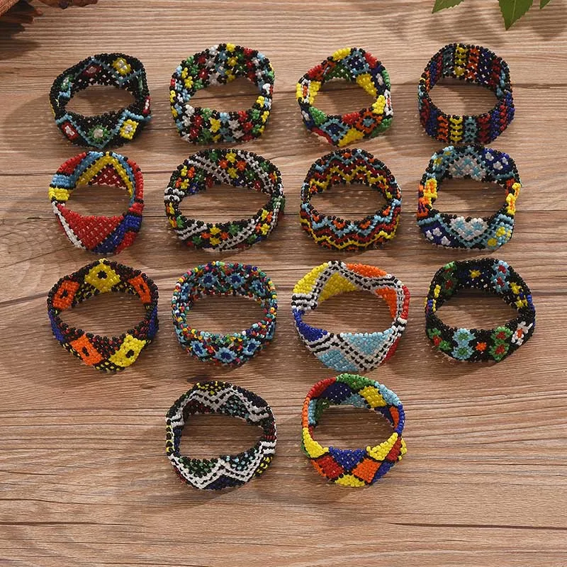 Vacation Classic Style Geometric Glass Glass Round Women's Bracelets display picture 1