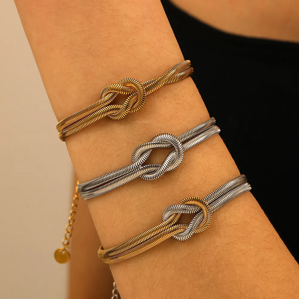 IG Style Simple Style Classic Style Geometric 304 Stainless Steel Mixed Metal 18K Gold Plated Women's Bracelets display picture 4