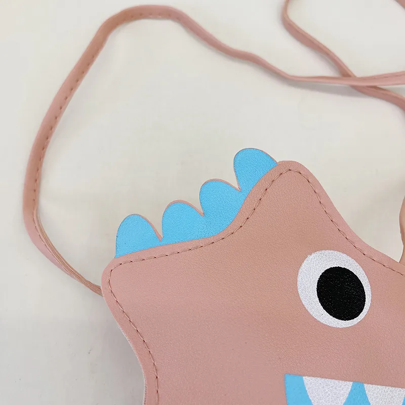 Kid'S Pu Leather Cartoon Cute Pentagram Zipper Crossbody Bag display picture 9