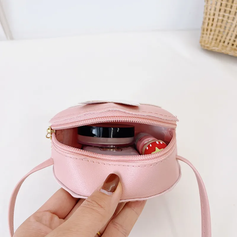 Kid'S Pu Leather Cartoon Bear Cute Round Zipper Crossbody Bag display picture 35