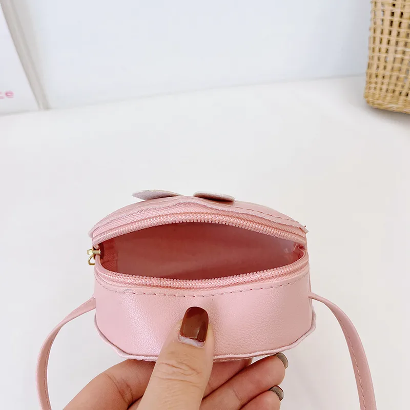 Kid'S Pu Leather Cartoon Bear Cute Round Zipper Crossbody Bag display picture 36