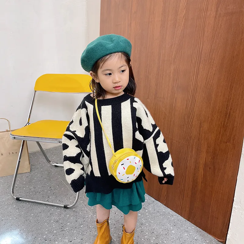 Kid'S Pu Leather Donuts Cute Round Zipper Shoulder Bag Crossbody Bag display picture 32