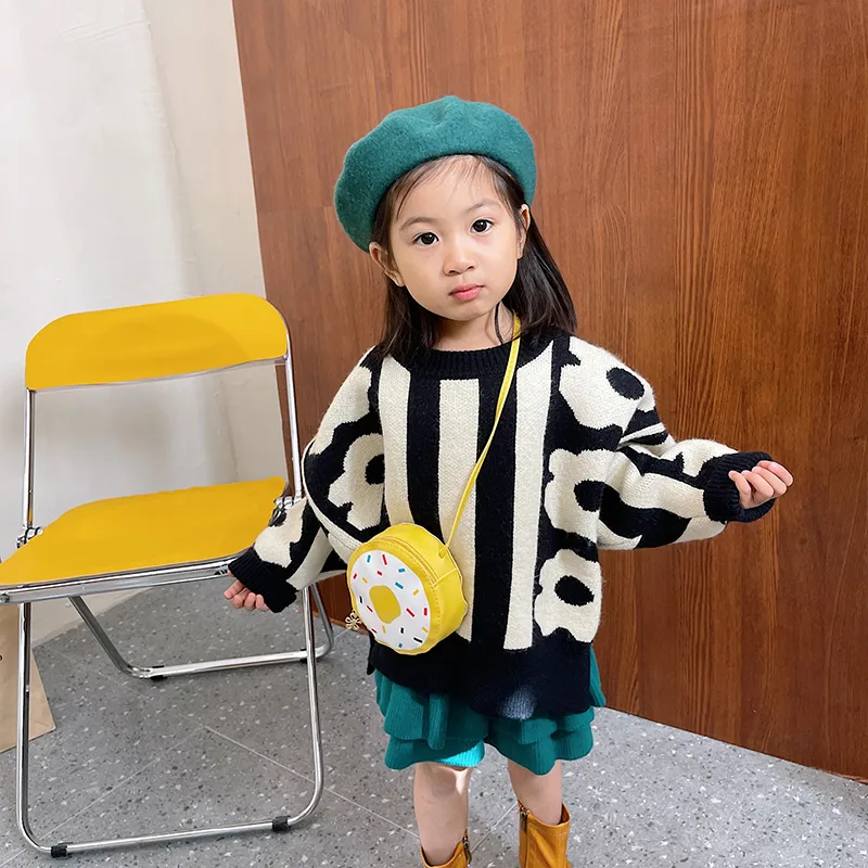 Kid'S Pu Leather Donuts Cute Round Zipper Shoulder Bag Crossbody Bag display picture 39