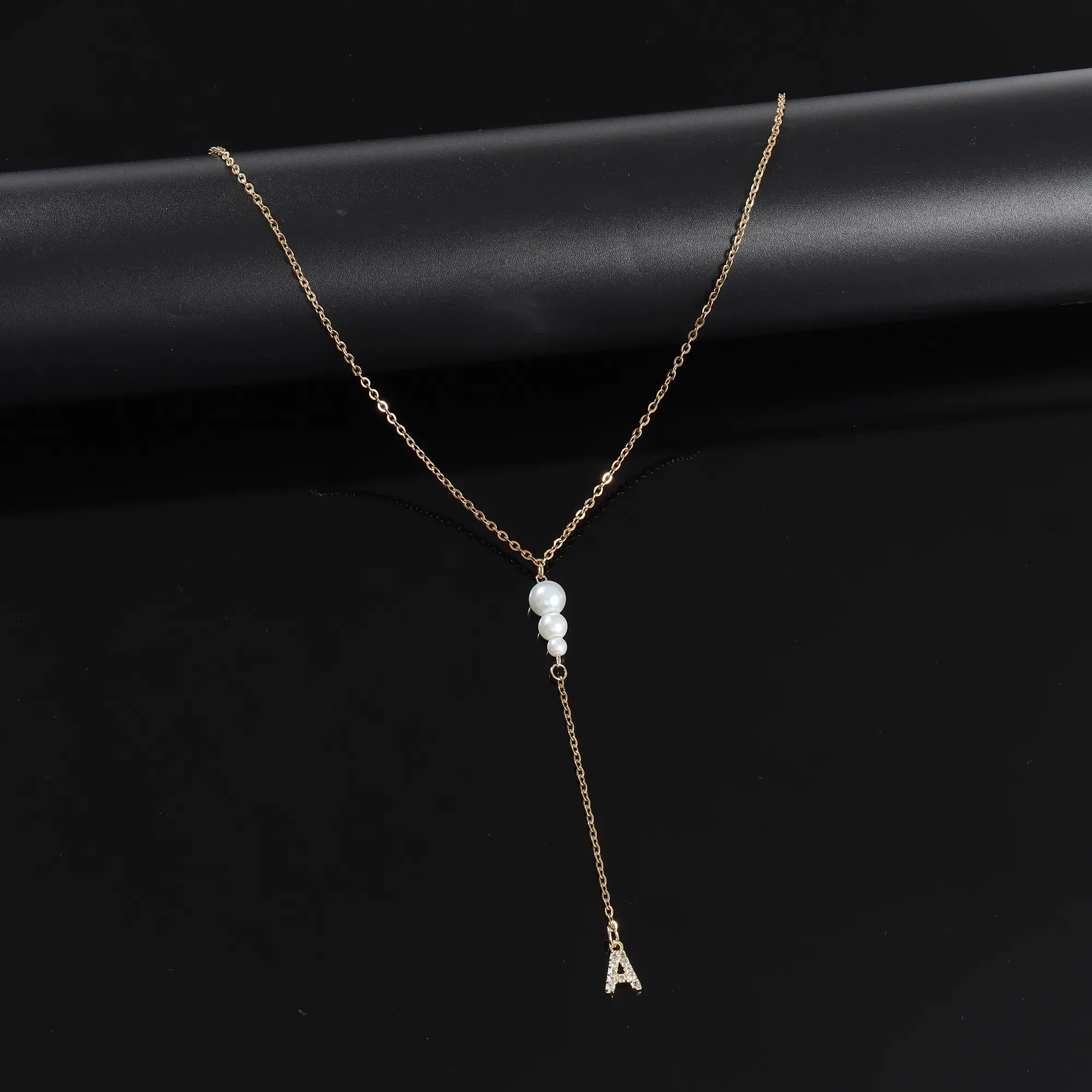 Simple Style Classic Style Letter 201 Stainless Steel Imitation Pearl Copper Women's Pendant Necklace display picture 3