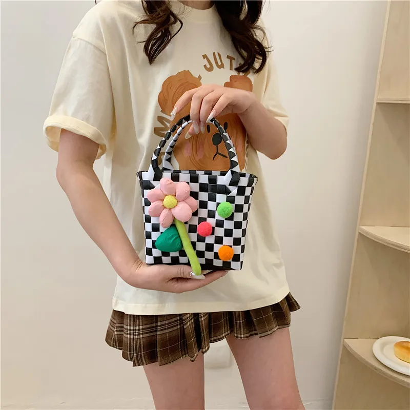 Women's Braid Plaid Flower Cute Square Open Handbag display picture 2