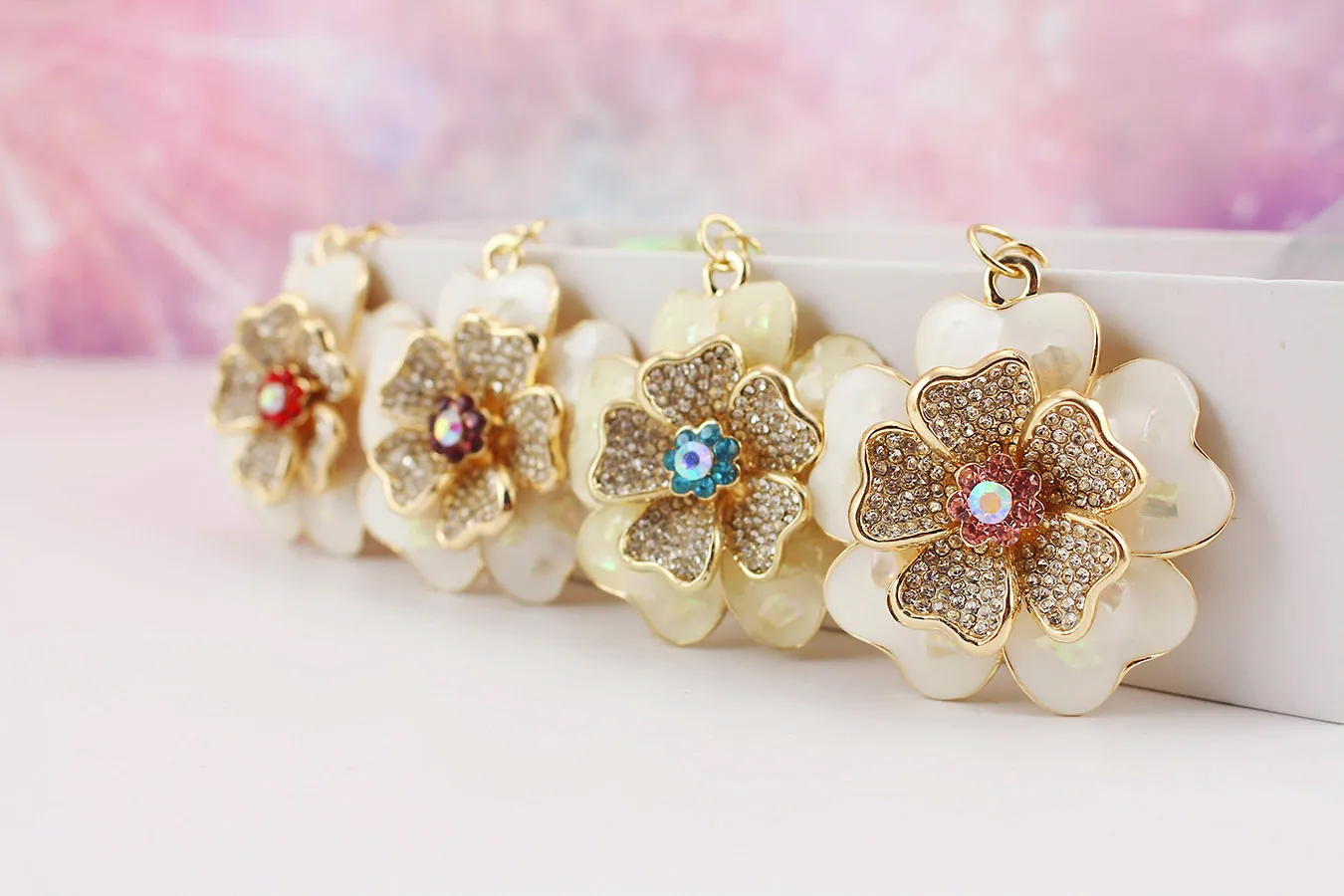 1 Piece Sweet Simple Style Flower Alloy Inlay Rhinestones Unisex Keychain display picture 8