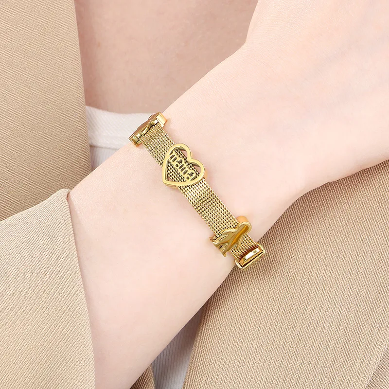 Simple Style Letter Heart Shape 304 Stainless Steel 18K Gold Plated Mother'S Day Women's Bracelets display picture 9