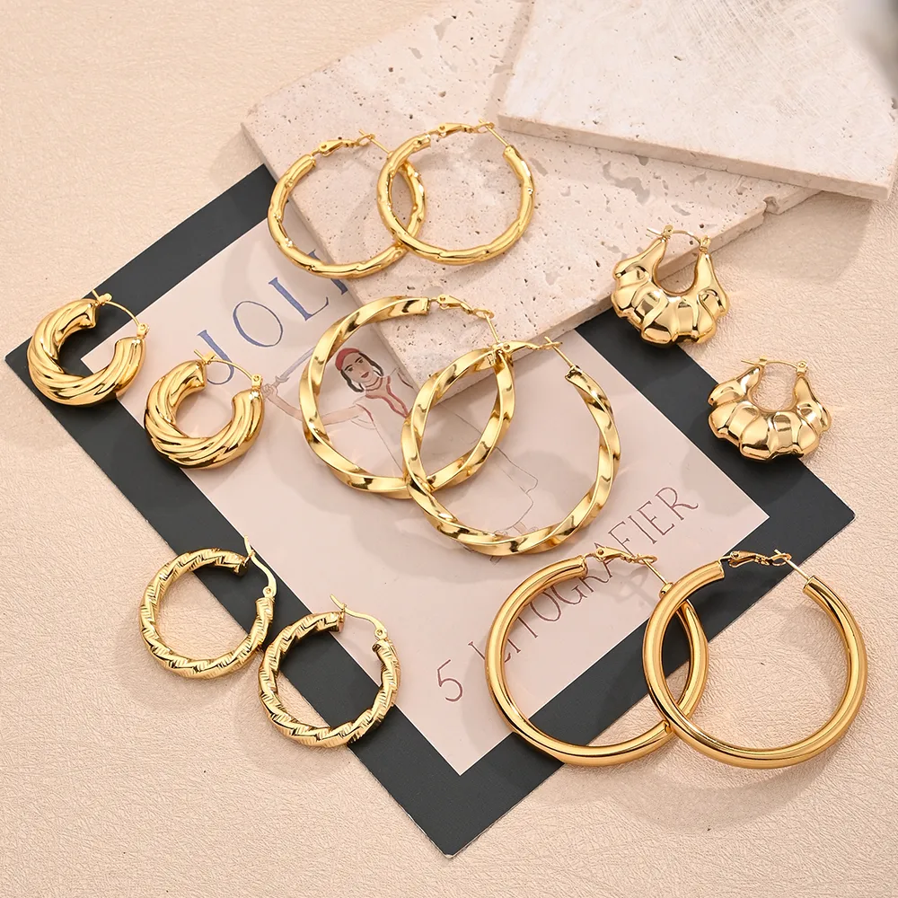 1 Pair/Package Casual Modern Style Simple Style U Shape Geometry Handmade Polishing Plating 304 Stainless Steel 18K Gold Plated Earrings display picture 1