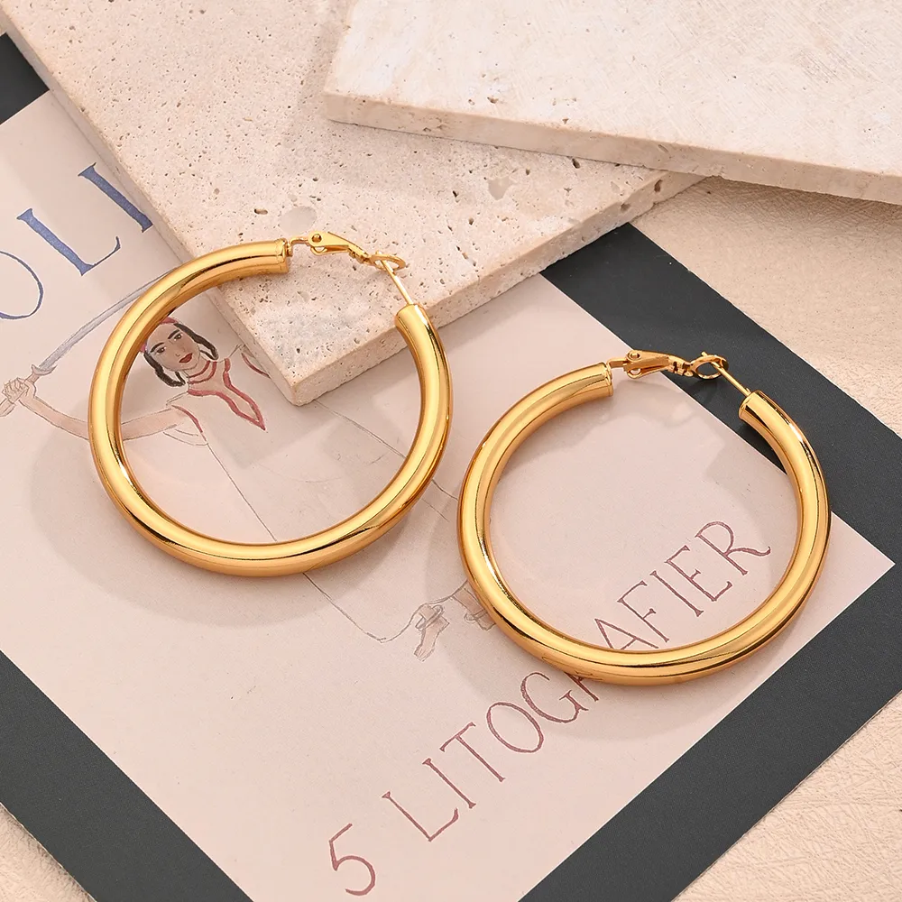 1 Pair/Package Casual Modern Style Simple Style U Shape Geometry Handmade Polishing Plating 304 Stainless Steel 18K Gold Plated Earrings display picture 5