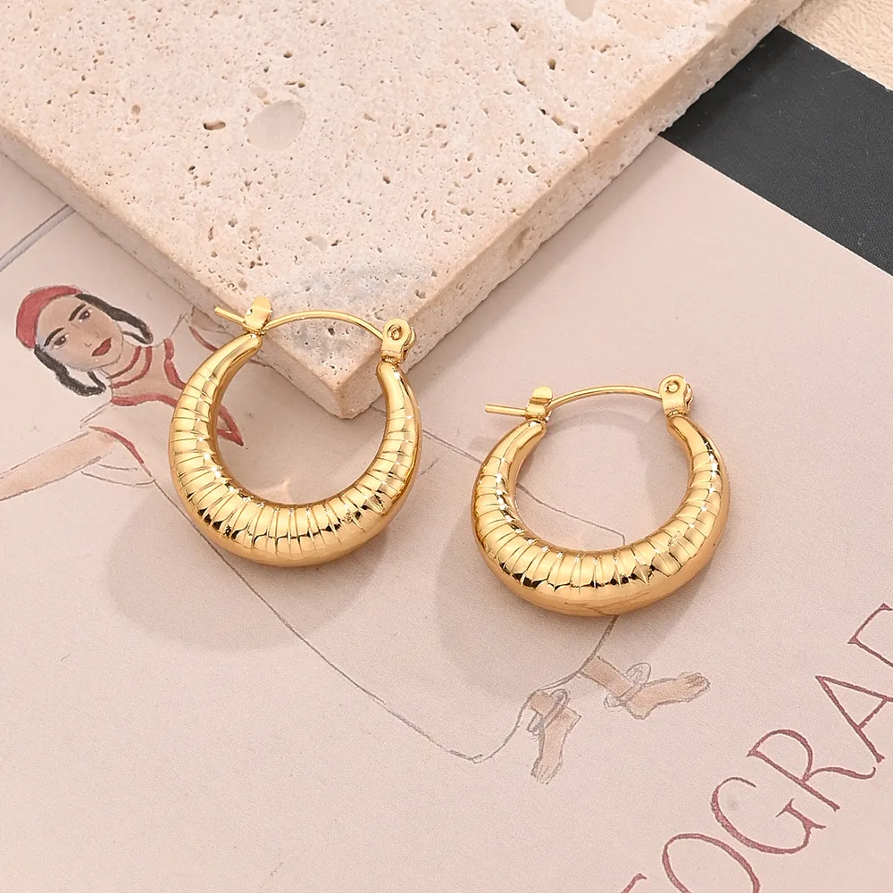 1 Pair/Package Casual Modern Style Simple Style U Shape Handmade Polishing Plating 304 Stainless Steel 18K Gold Plated Earrings display picture 6