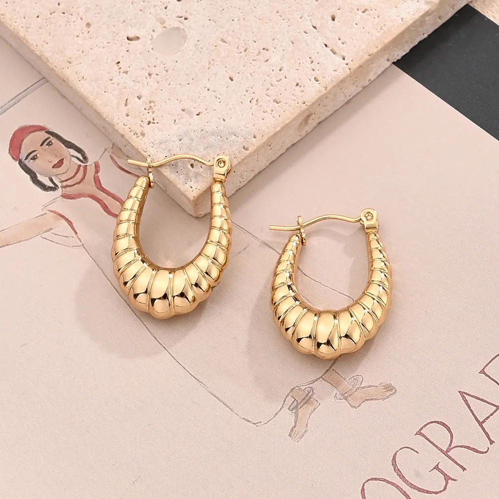 1 Pair/Package Casual Modern Style Simple Style U Shape Handmade Polishing Plating 304 Stainless Steel 18K Gold Plated Earrings display picture 5