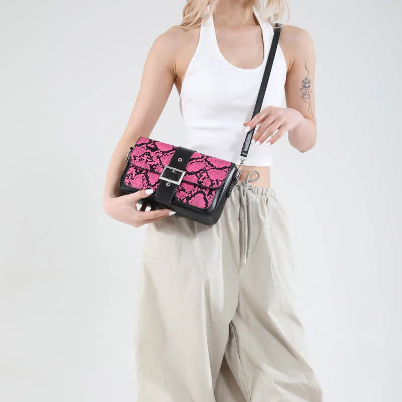 Women's Pu Leather Snakeskin Streetwear Square Buckle Shoulder Bag display picture 2
