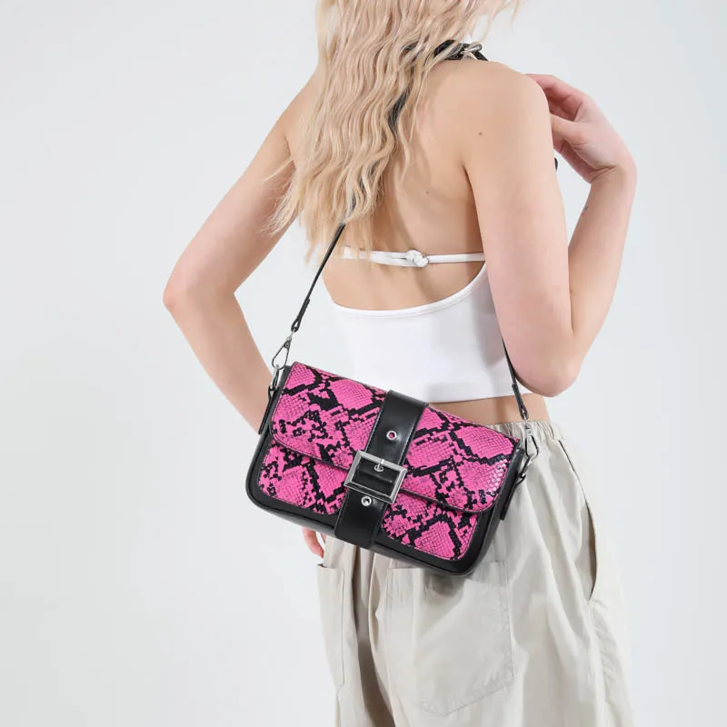 Women's Pu Leather Snakeskin Streetwear Square Buckle Shoulder Bag display picture 31