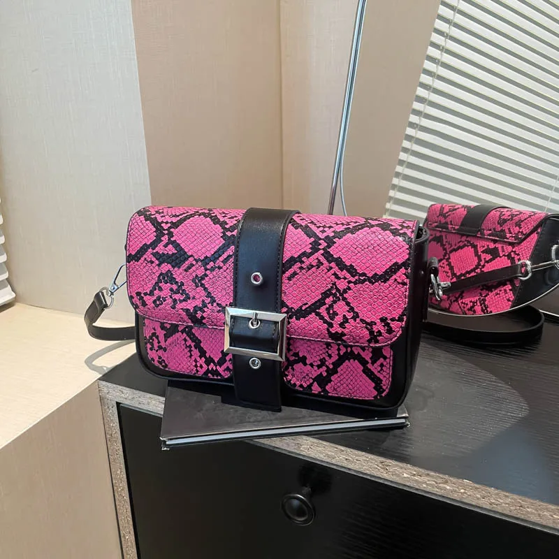 Women's Pu Leather Snakeskin Streetwear Square Buckle Shoulder Bag display picture 43