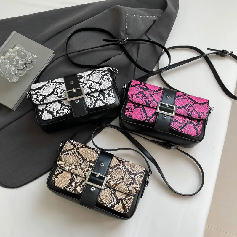 Women's Pu Leather Snakeskin Streetwear Square Buckle Shoulder Bag display picture 65