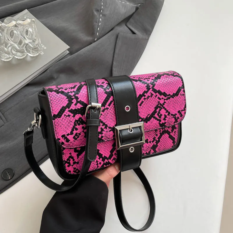Women's Pu Leather Snakeskin Streetwear Square Buckle Shoulder Bag display picture 60