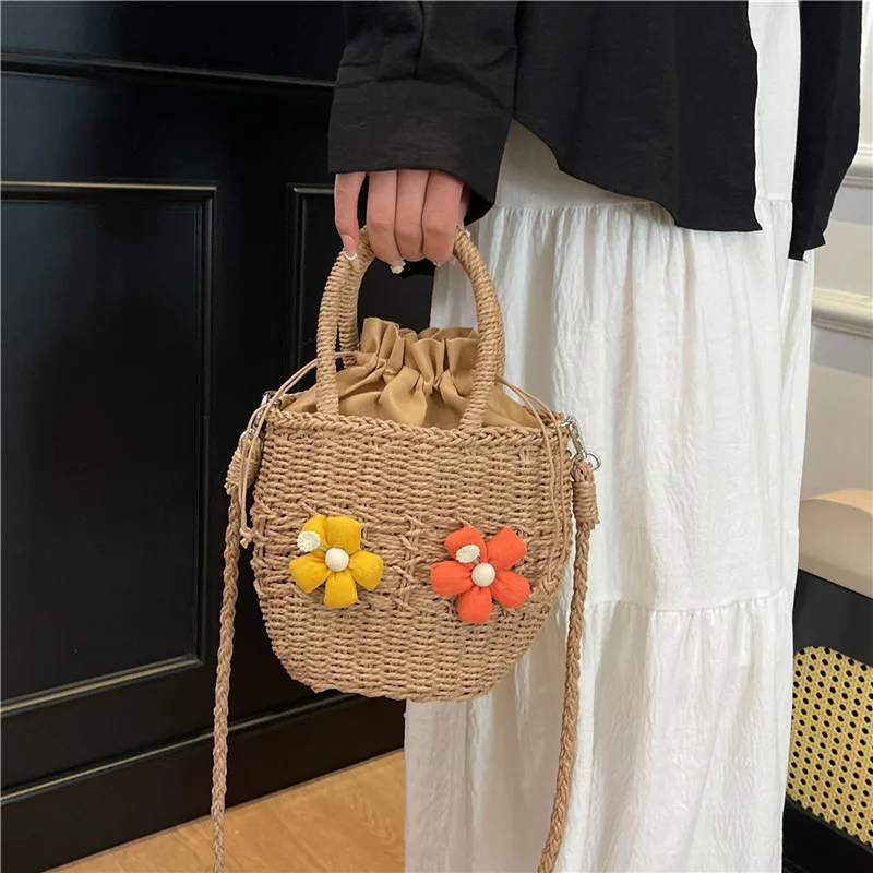 Women's Straw Flower Vacation Square String Straw Bag display picture 3