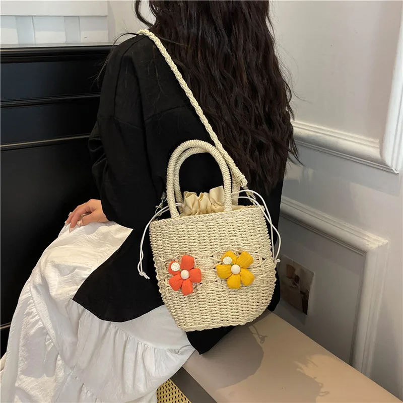 Women's Straw Flower Vacation Square String Straw Bag display picture 30