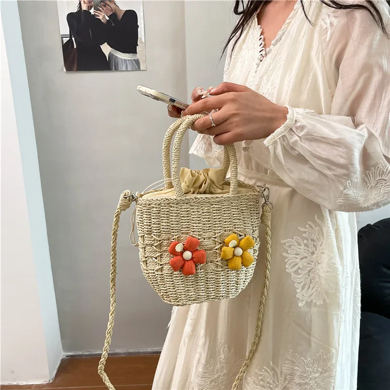Women's Straw Flower Vacation Square String Straw Bag display picture 45