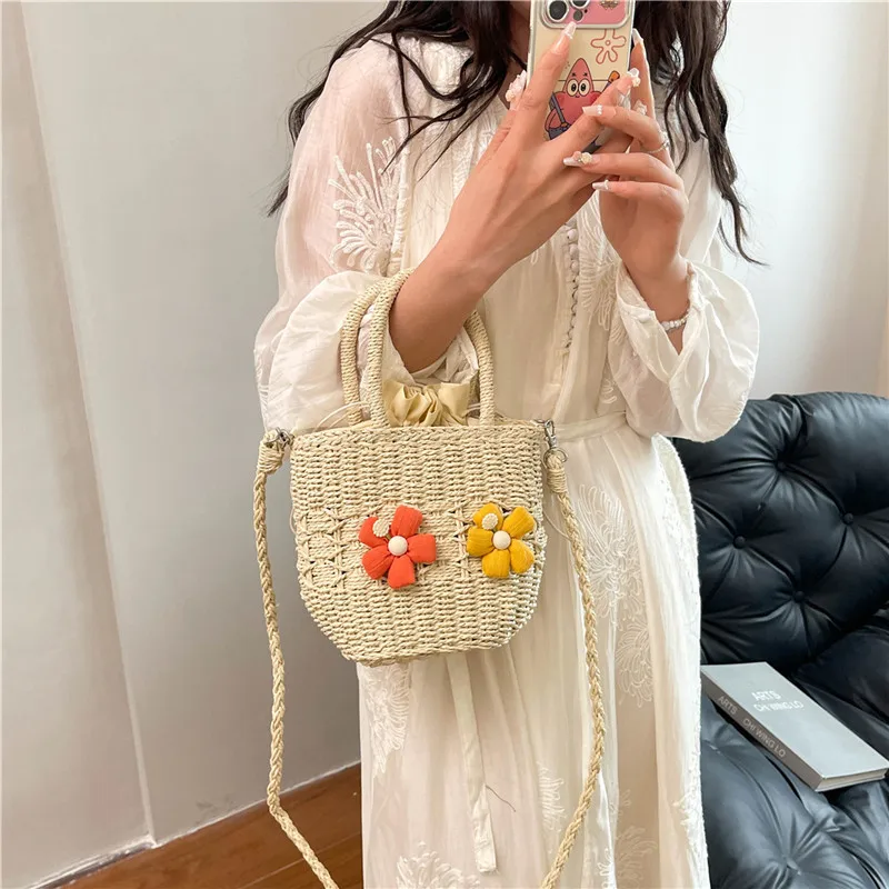 Women's Straw Flower Vacation Square String Straw Bag display picture 16