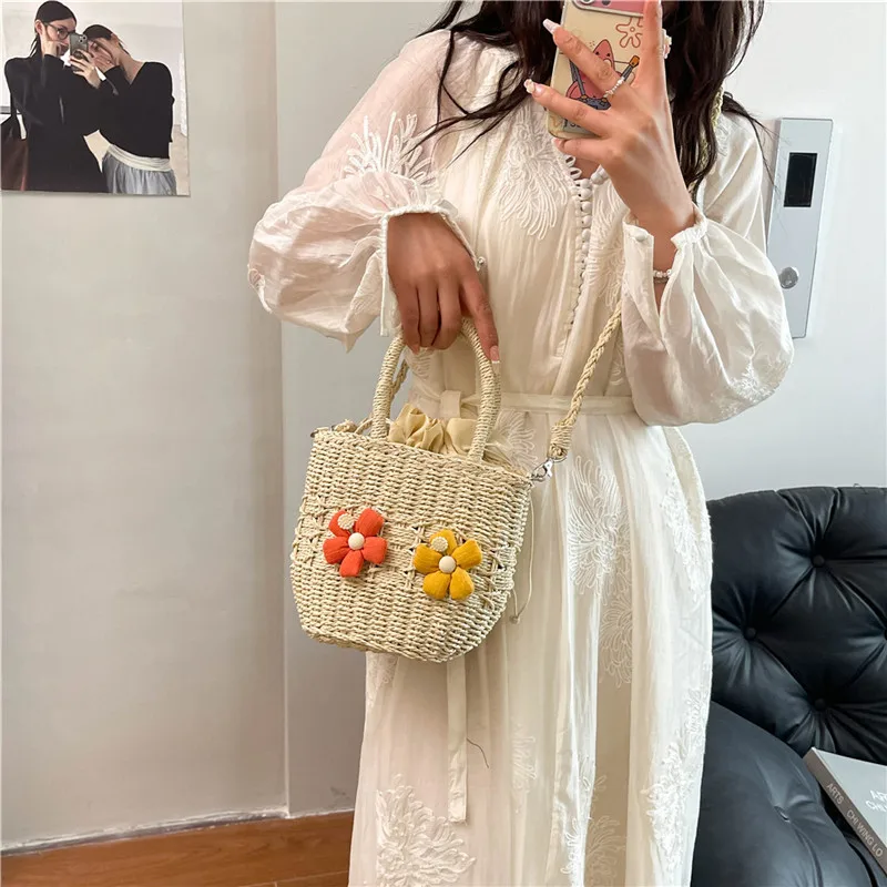 Women's Straw Flower Vacation Square String Straw Bag display picture 40