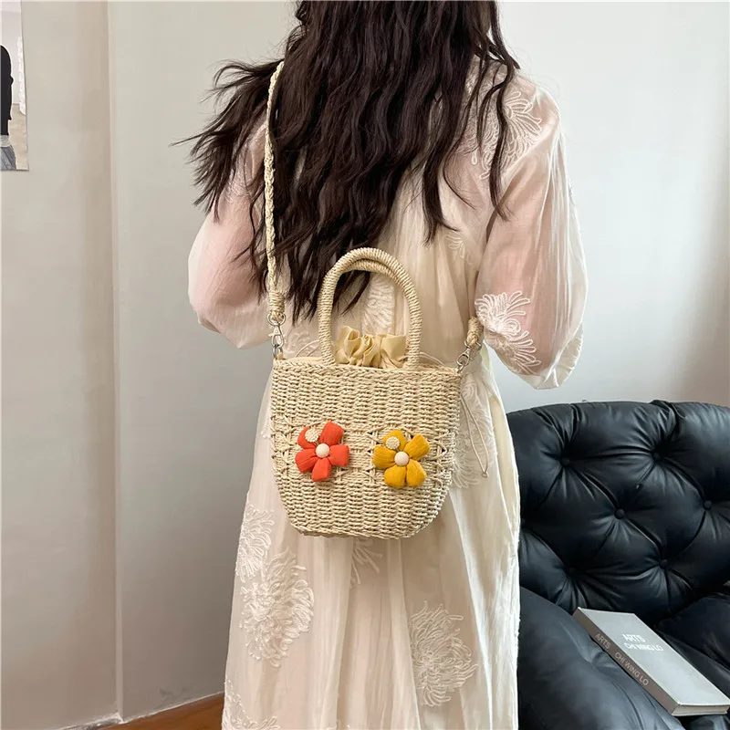 Women's Straw Flower Vacation Square String Straw Bag display picture 18