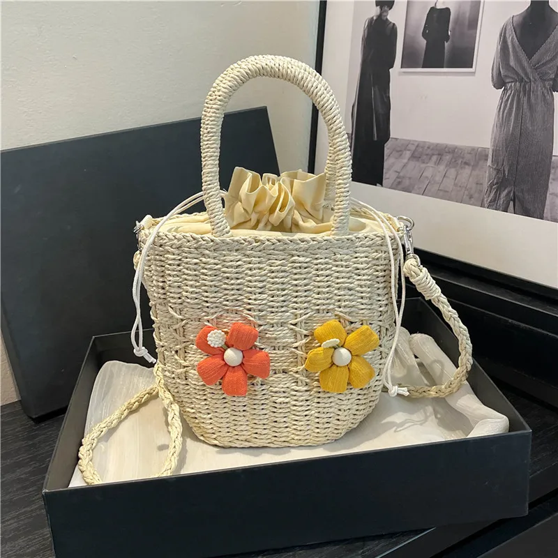 Women's Straw Flower Vacation Square String Straw Bag display picture 32
