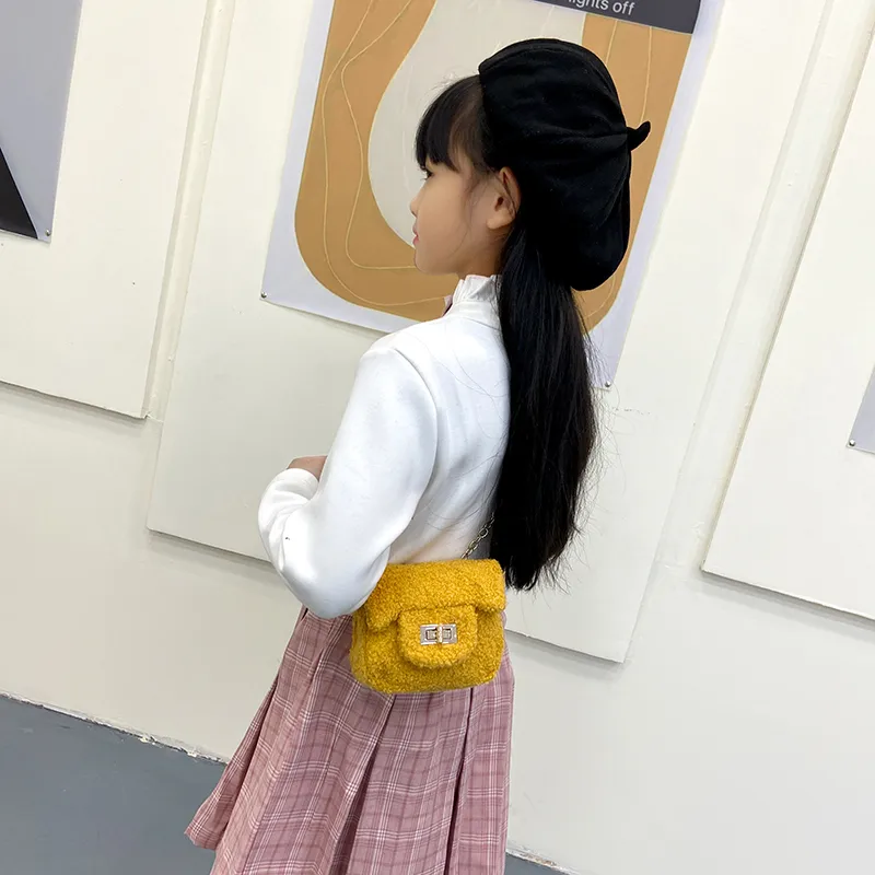 Women's Plush Solid Color Cute Square Lock Clasp Crossbody Bag display picture 3