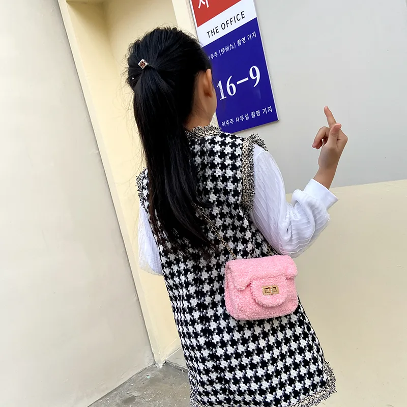Women's Plush Solid Color Cute Square Lock Clasp Crossbody Bag display picture 54