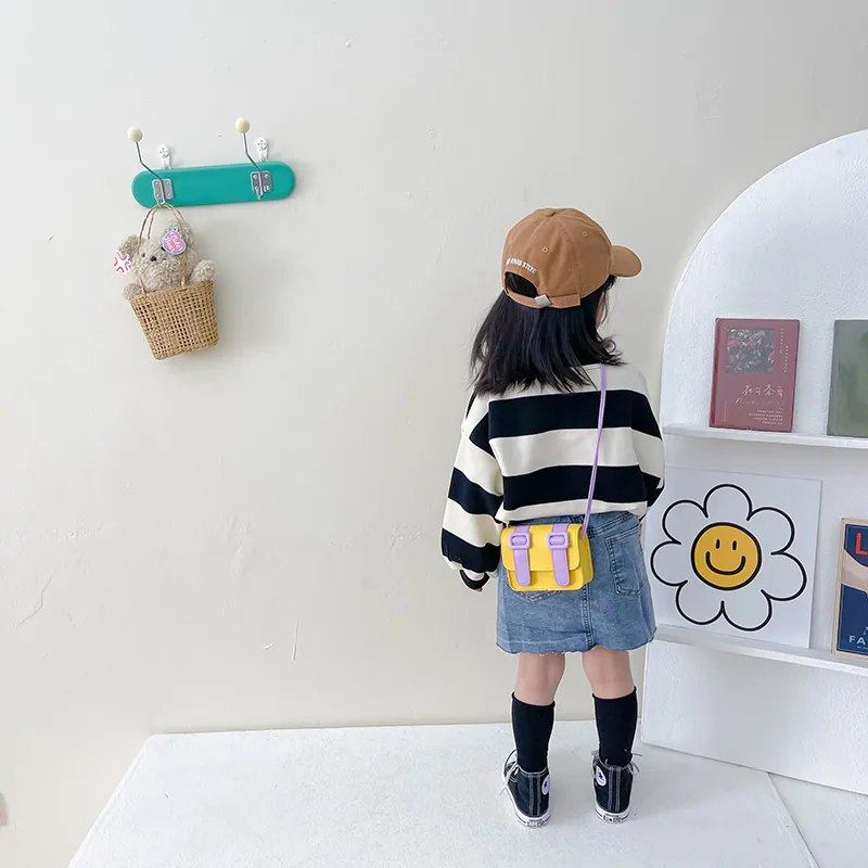 Kid'S Pu Leather Color Block Cute Square Magnetic Buckle Shoulder Bag display picture 10