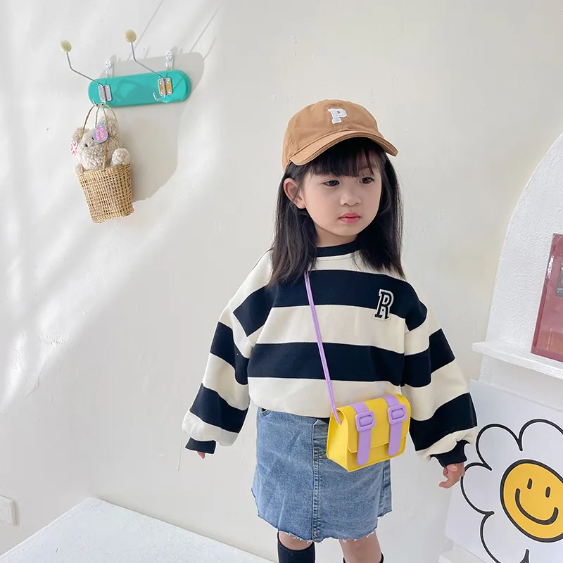 Kid'S Pu Leather Color Block Cute Square Magnetic Buckle Shoulder Bag display picture 34