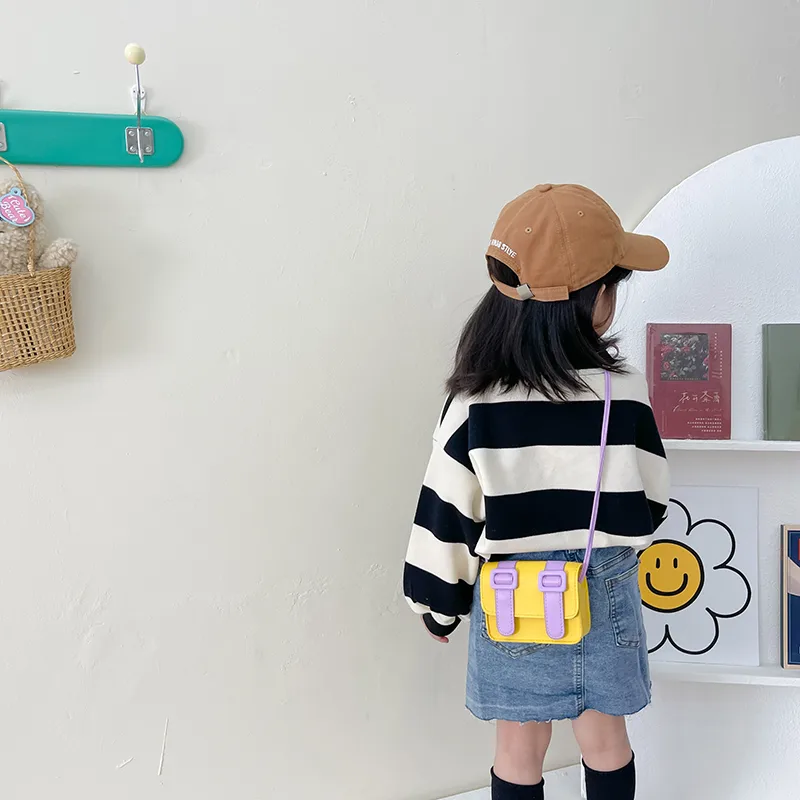 Kid'S Pu Leather Color Block Cute Square Magnetic Buckle Shoulder Bag display picture 7