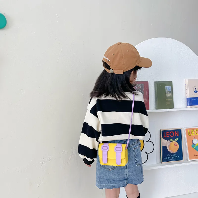 Kid'S Pu Leather Color Block Cute Square Magnetic Buckle Shoulder Bag display picture 27
