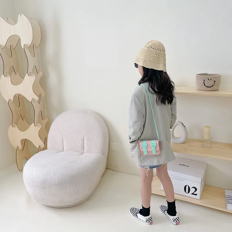 Kid'S Pu Leather Color Block Cute Square Magnetic Buckle Shoulder Bag display picture 21
