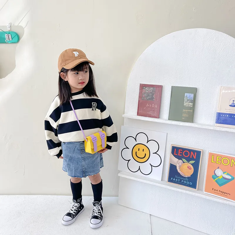 Kid'S Pu Leather Color Block Cute Square Magnetic Buckle Shoulder Bag display picture 24