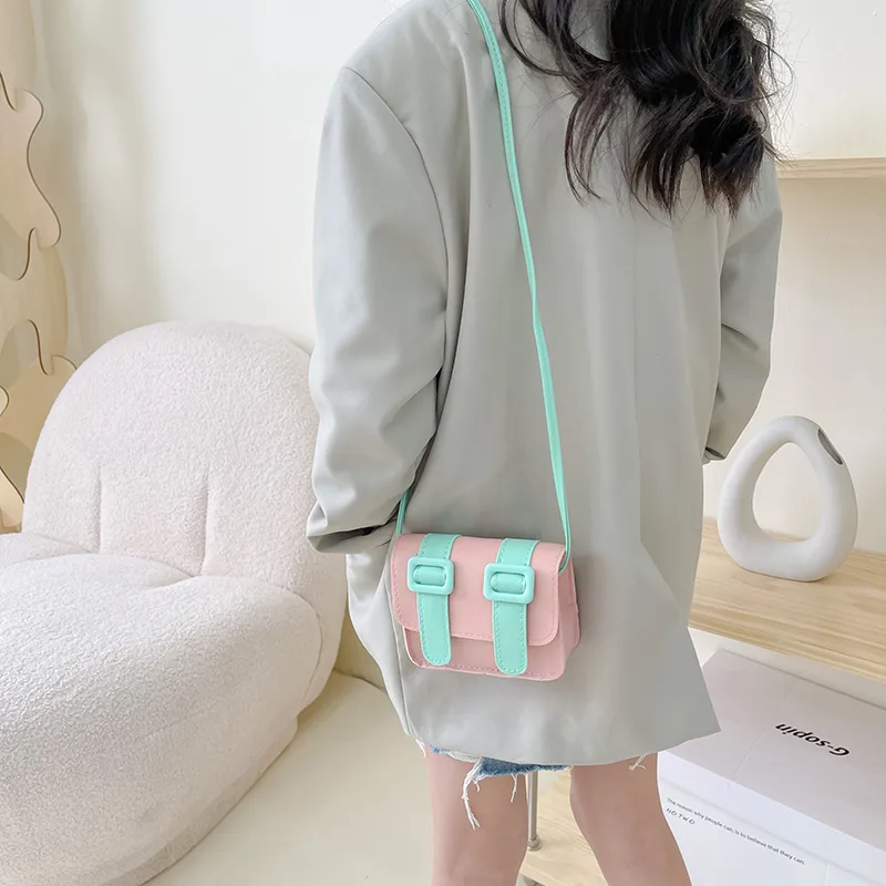 Kid'S Pu Leather Color Block Cute Square Magnetic Buckle Shoulder Bag display picture 39